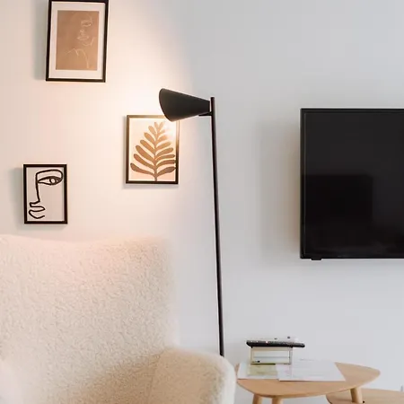 Boutique Apartment *